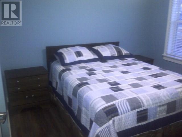 7 Thistle Street Property Photo 11