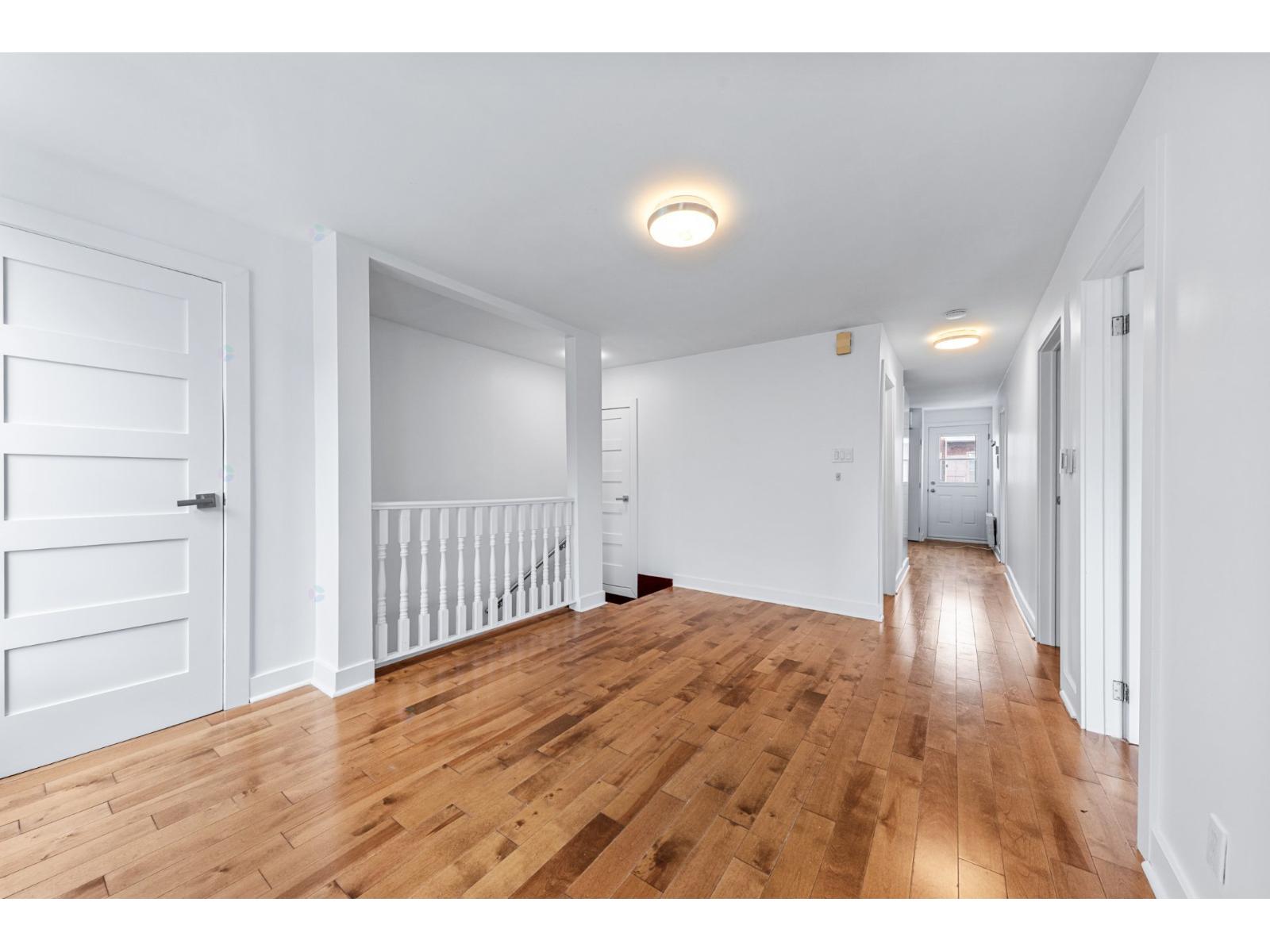 4837-4841 Av. Des Érables Property Photo 25