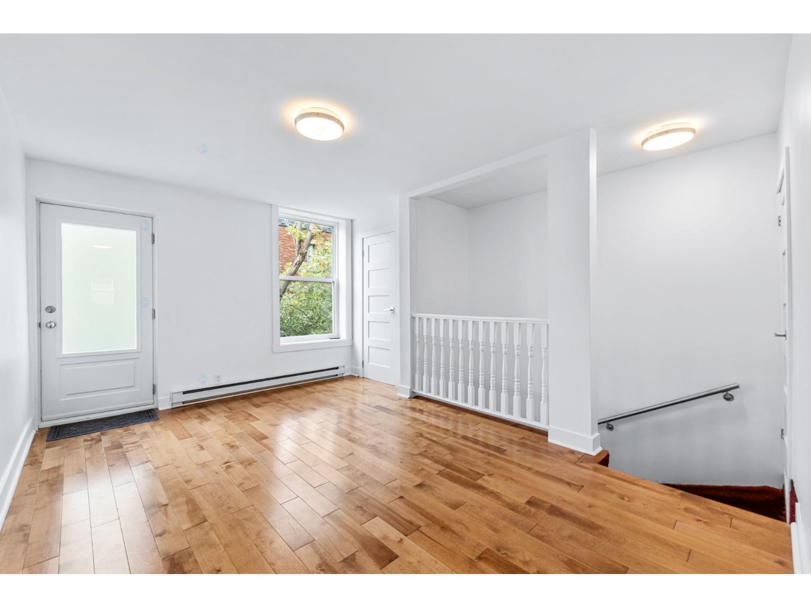 4837-4841 Av. Des Érables Property Photo 26