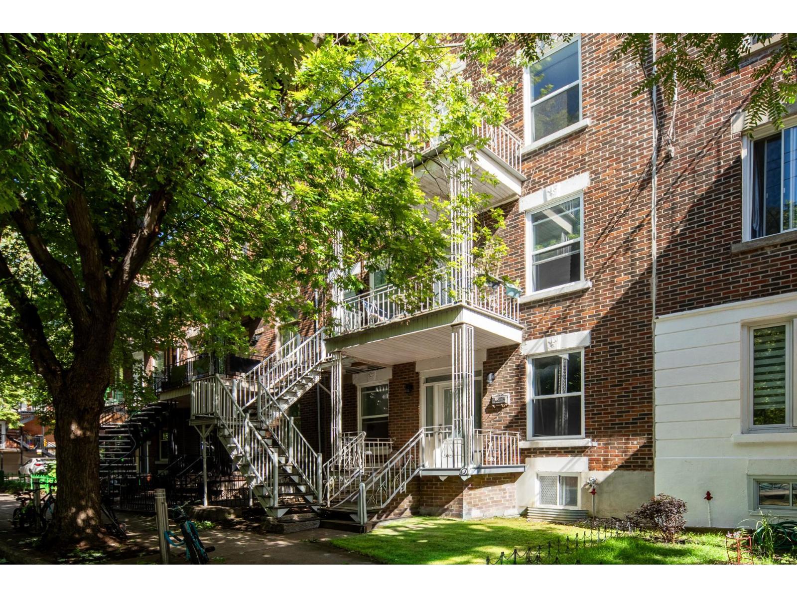 4837-4841 Av. Des Érables Property Photo 38