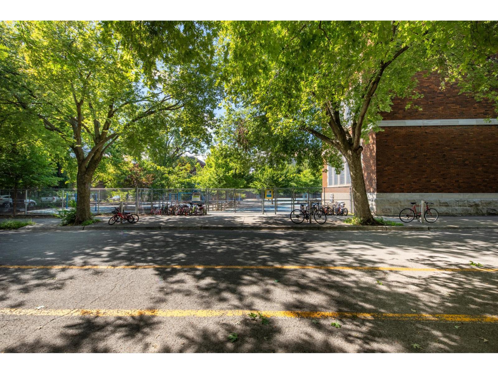 4837-4841 Av. Des Érables Property Photo 39