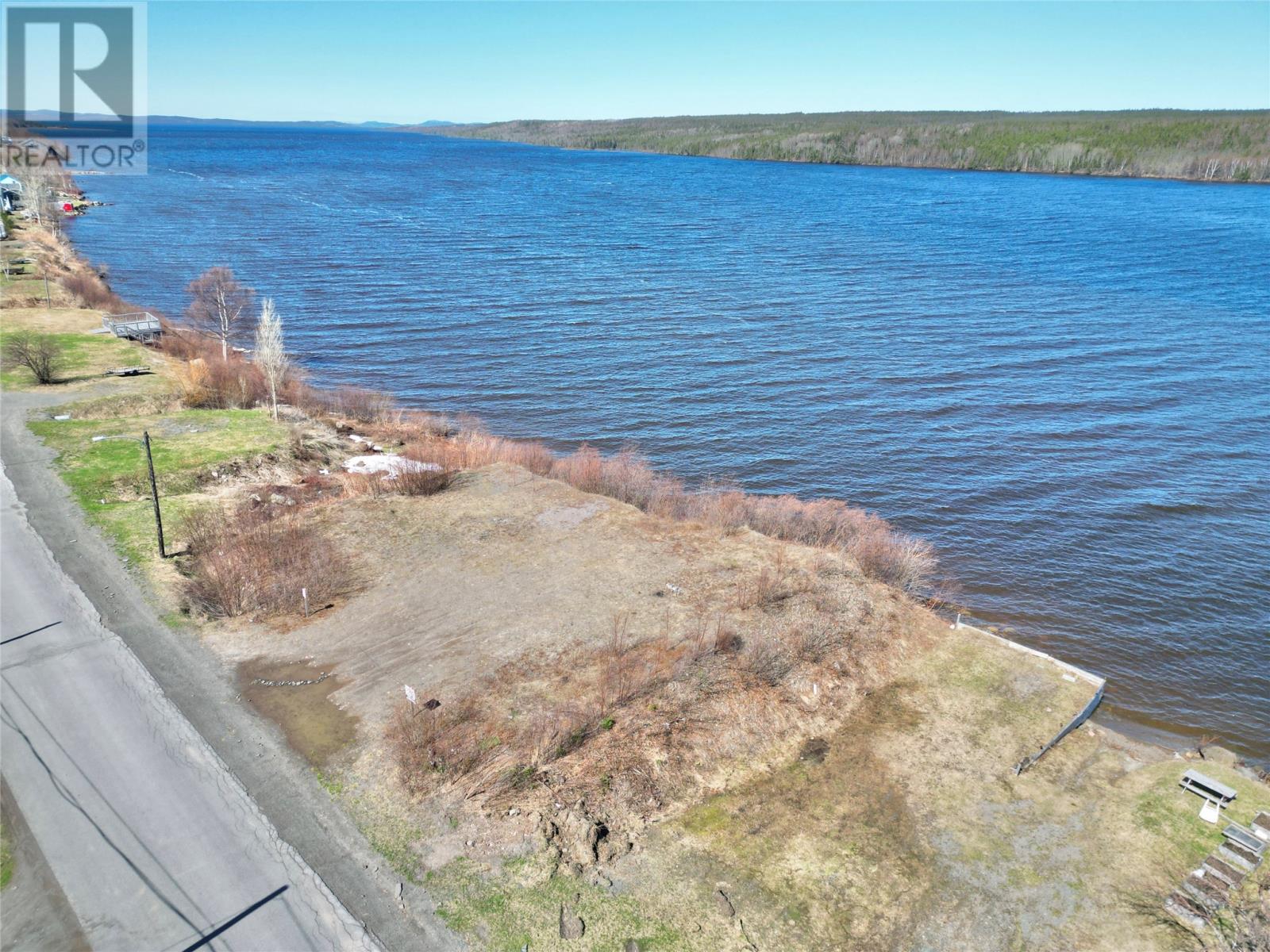 12 Lakeview Drive Property Photo 1