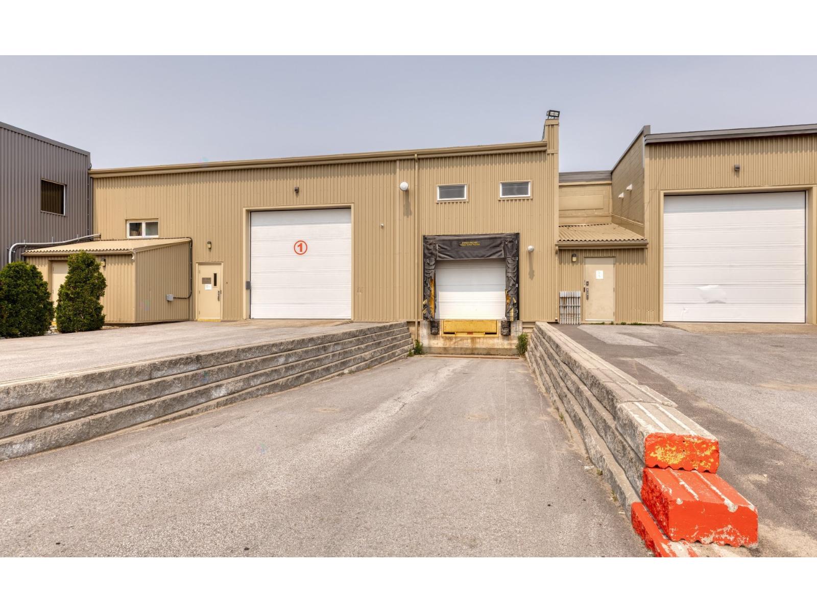 1355 Rue Lépine, #f Property Photo 2