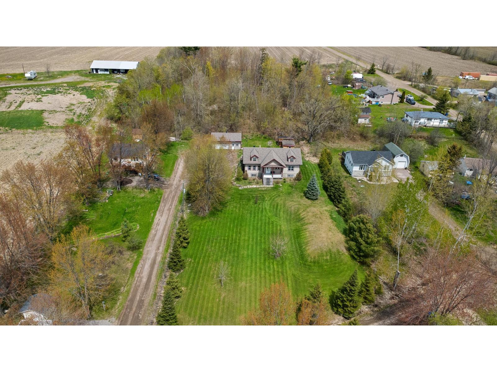 1764 Ch. Du Rubis Property Photo 24