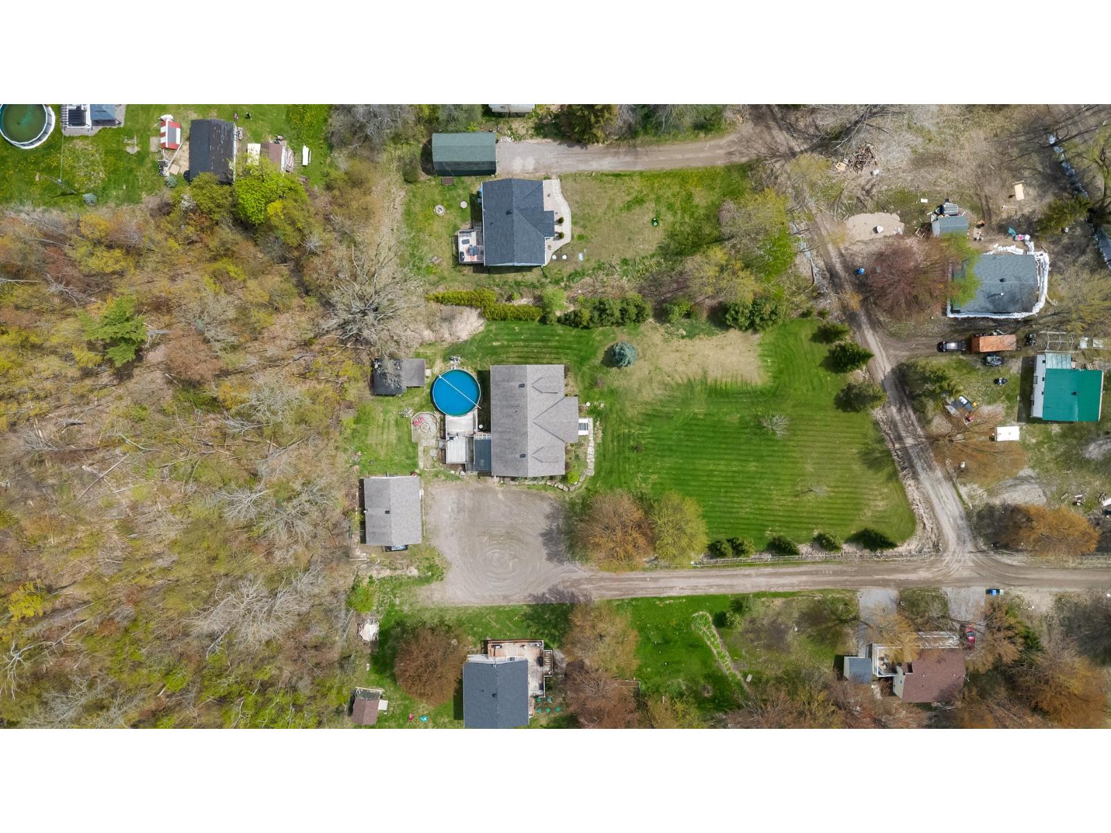 1764 Ch. Du Rubis Property Photo 46