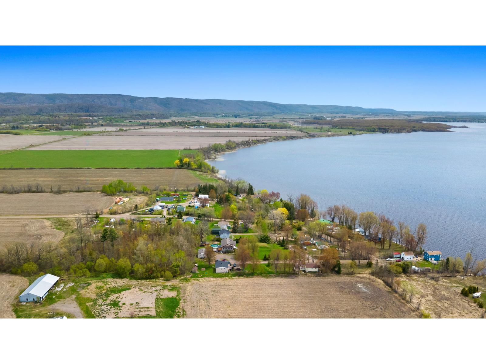 1764 Ch. Du Rubis Property Photo 47
