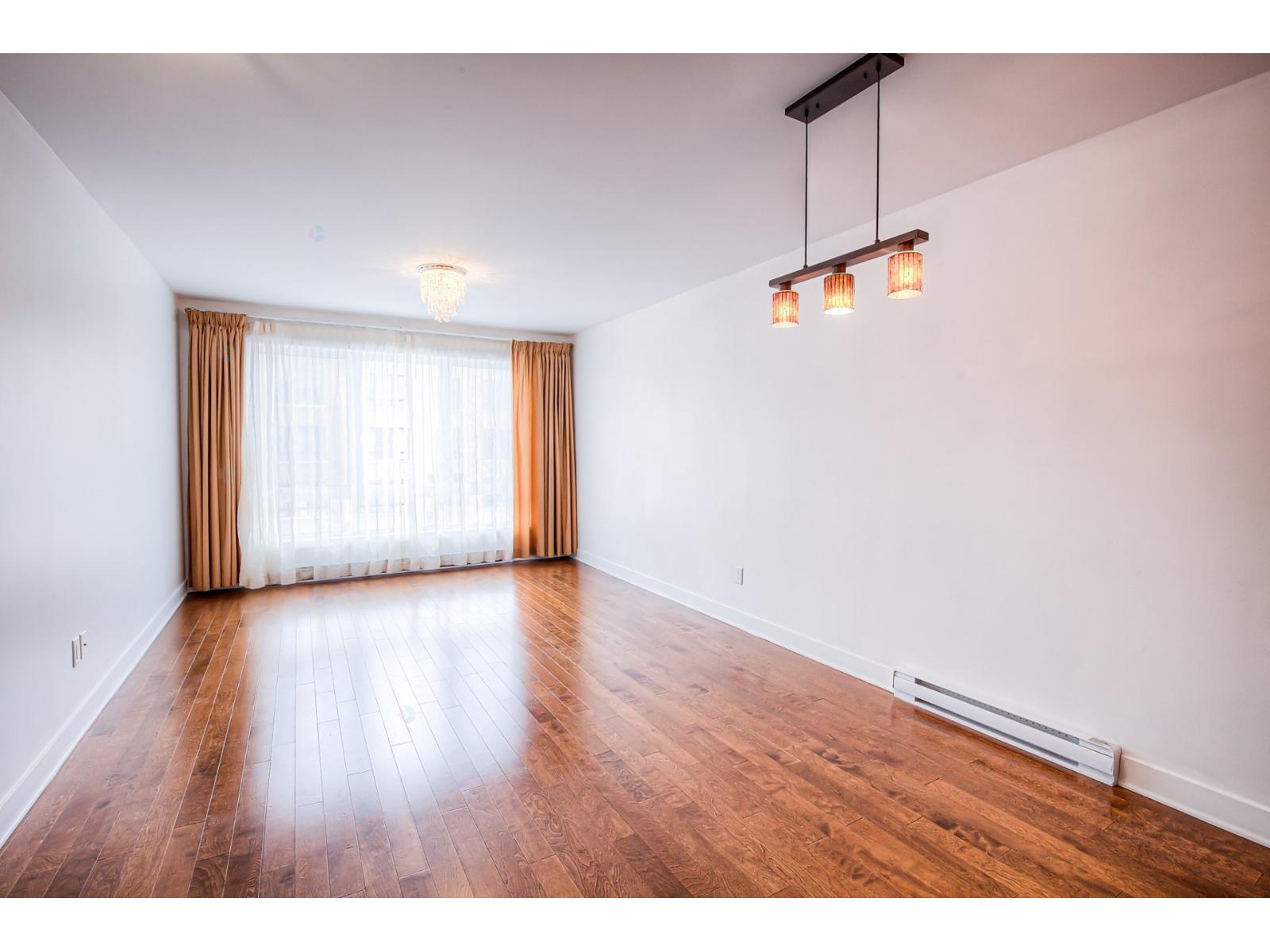 2570 Rue Sicard, #3 Property Photo 4