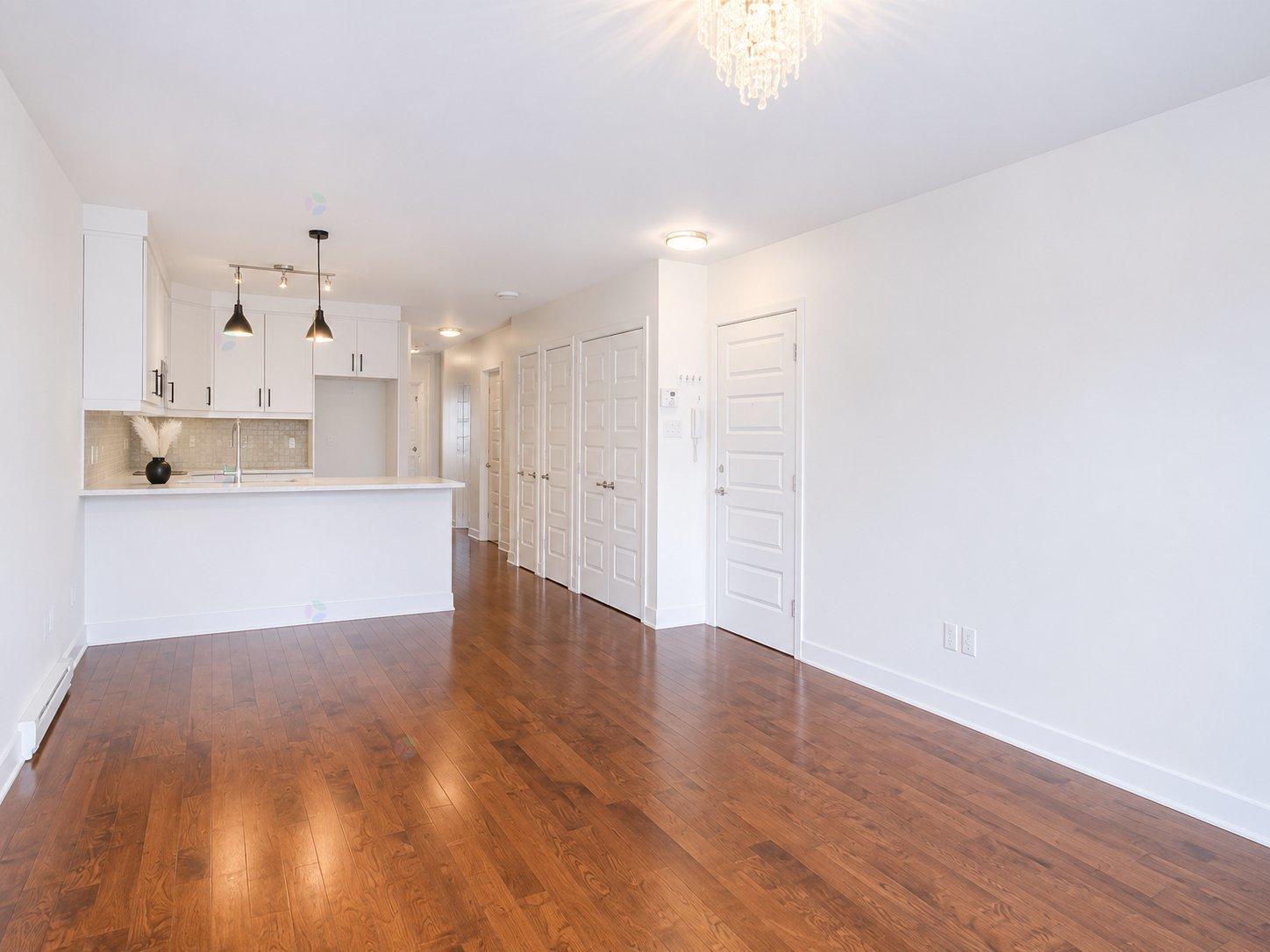 2570 Rue Sicard, #3 Property Photo 5