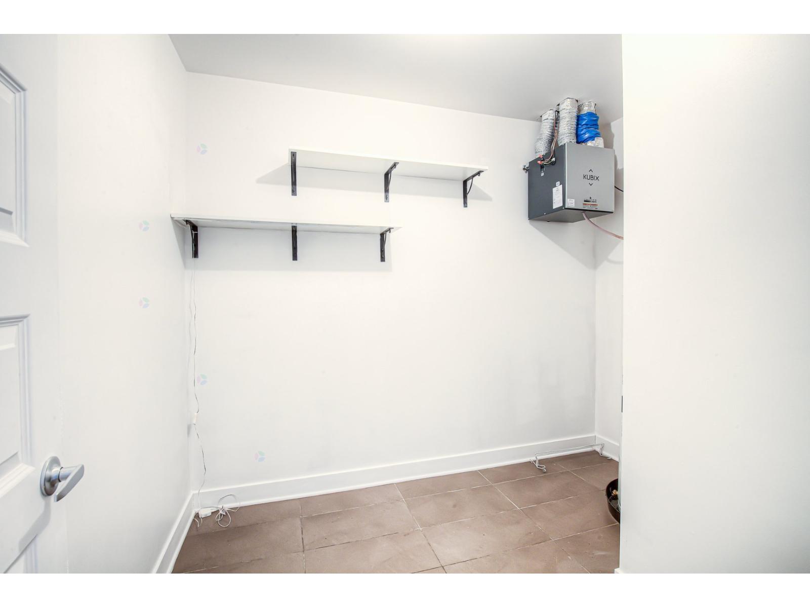 2570 Rue Sicard, #3 Property Photo 18