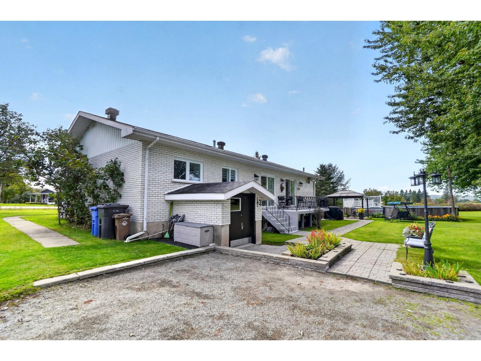 1889 Rg St-david Property Photo 35
