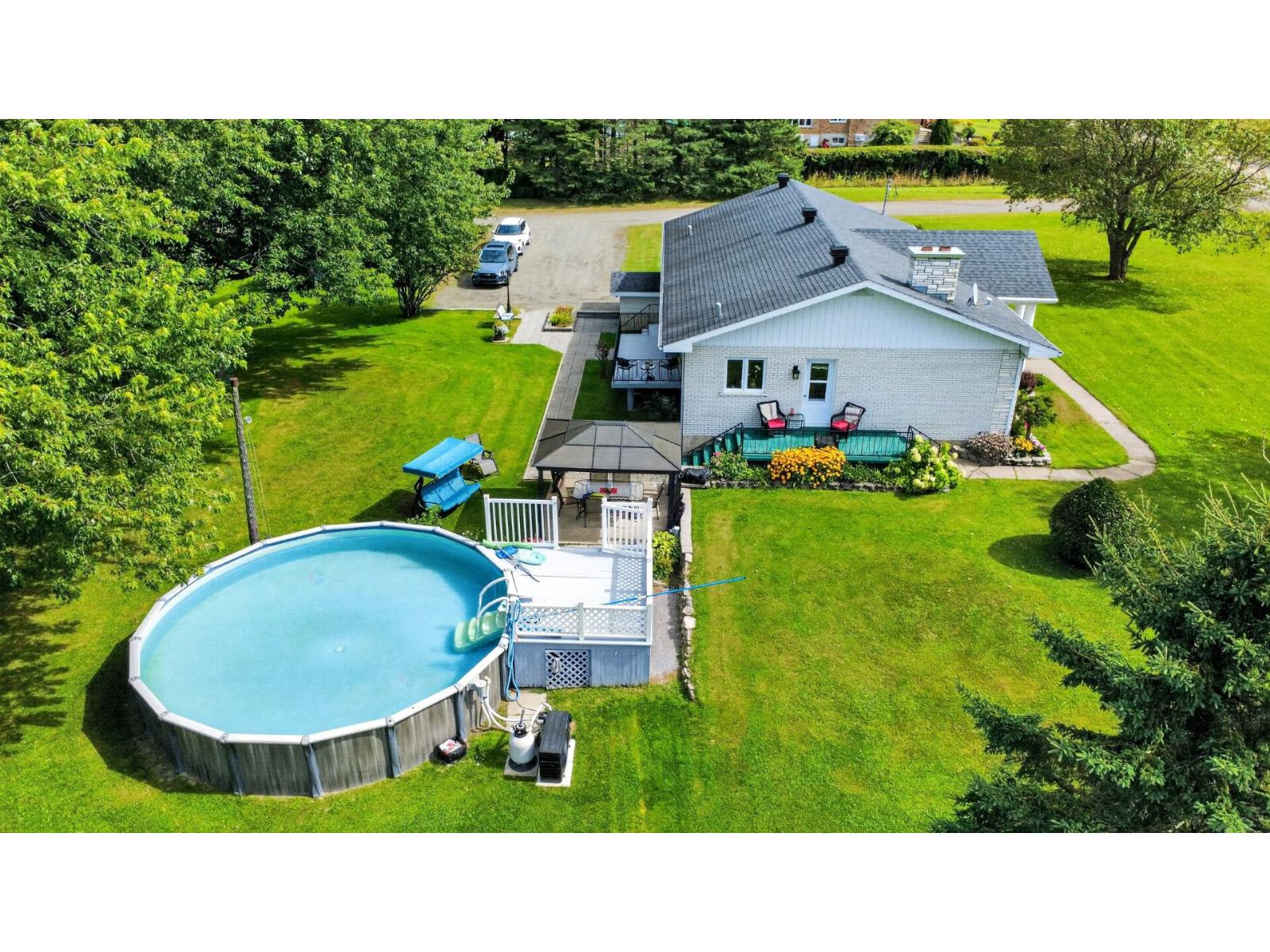 1889 Rg St-david Property Photo 37