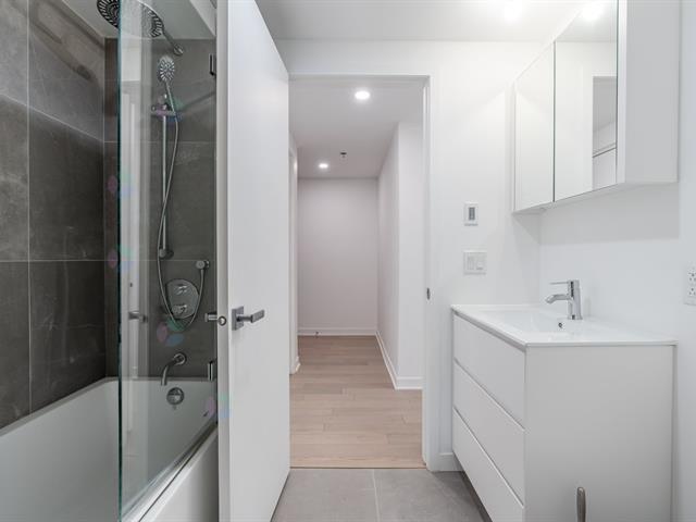 5227 Boul. Décarie, #612 Property Photo 11