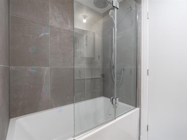 5227 Boul. Décarie, #612 Property Photo 12