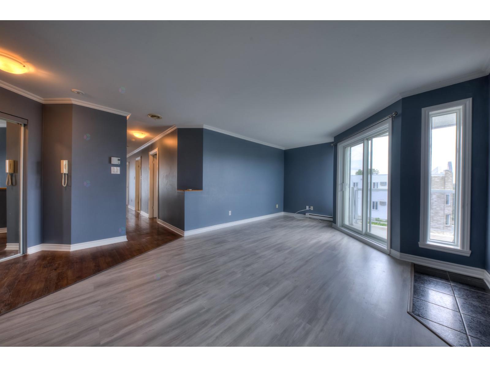 4420 Boul. St-laurent, #108 Property Photo 4