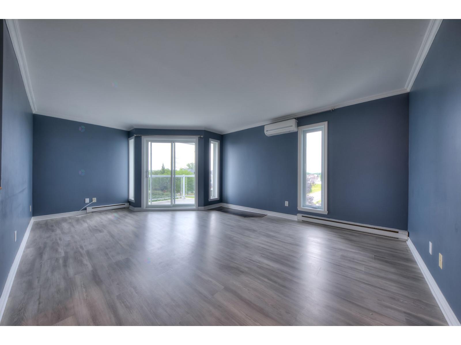 4420 Boul. St-laurent, #108 Property Photo 5