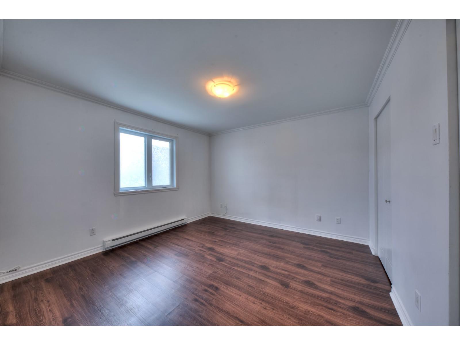 4420 Boul. St-laurent, #108 Property Photo 18
