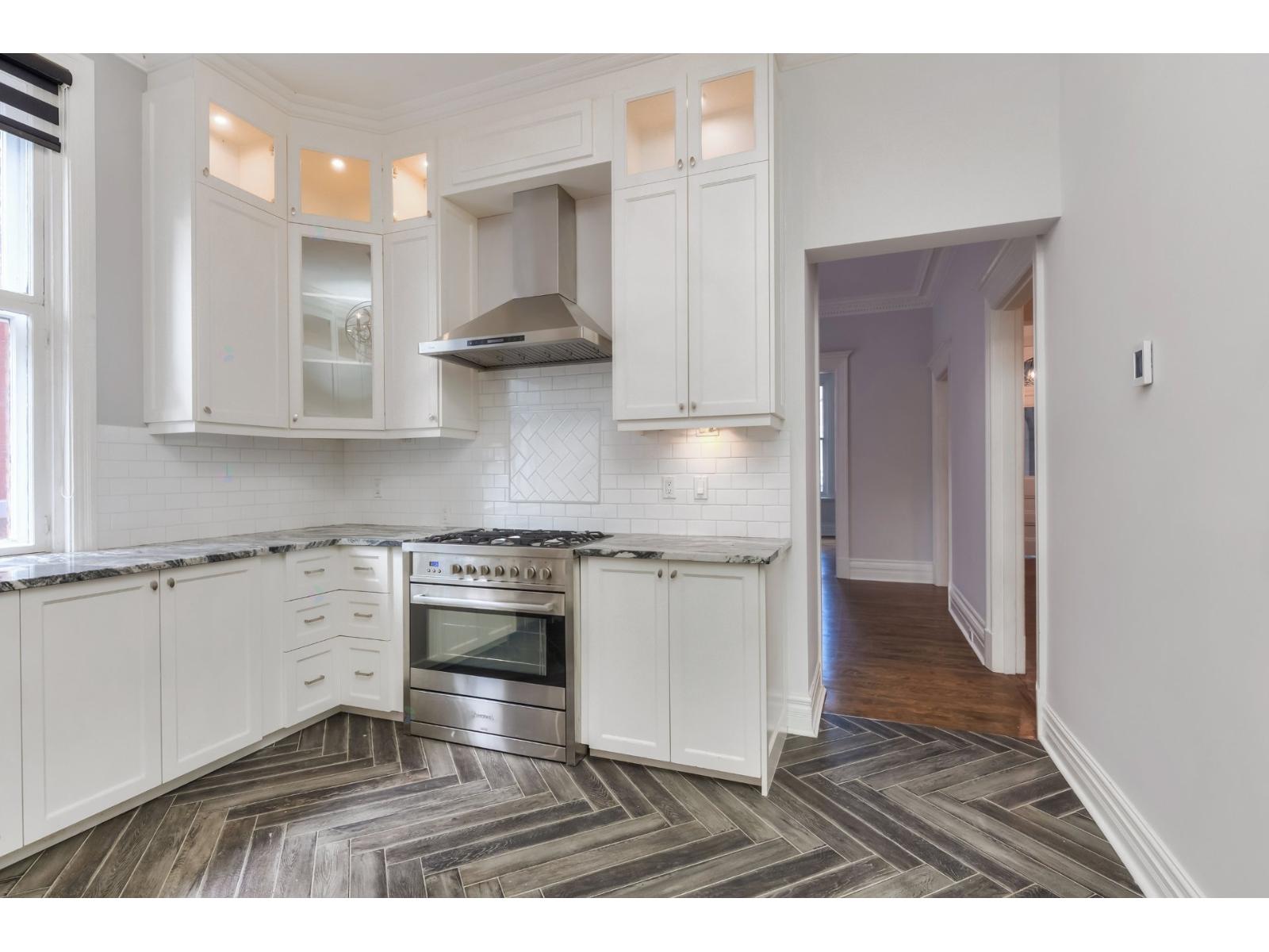 141 Av. Clandeboye Property Photo 9