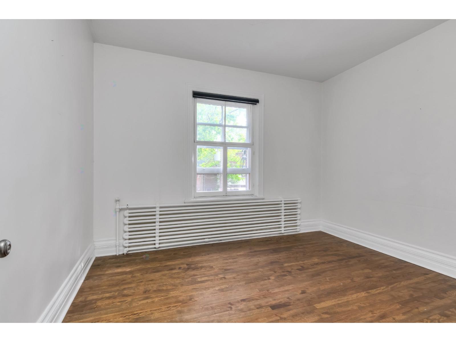 141 Av. Clandeboye Property Photo 18