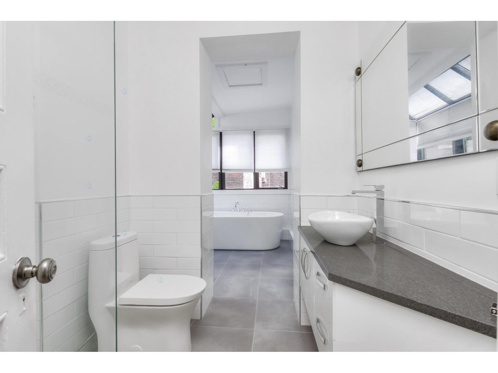 141 Av. Clandeboye Property Photo 22