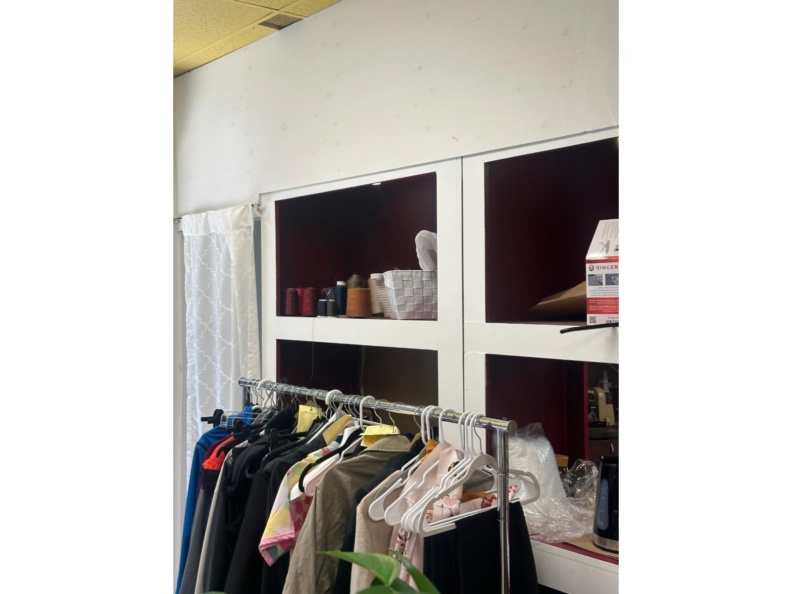 40 Place Du Commerce Property Photo 6