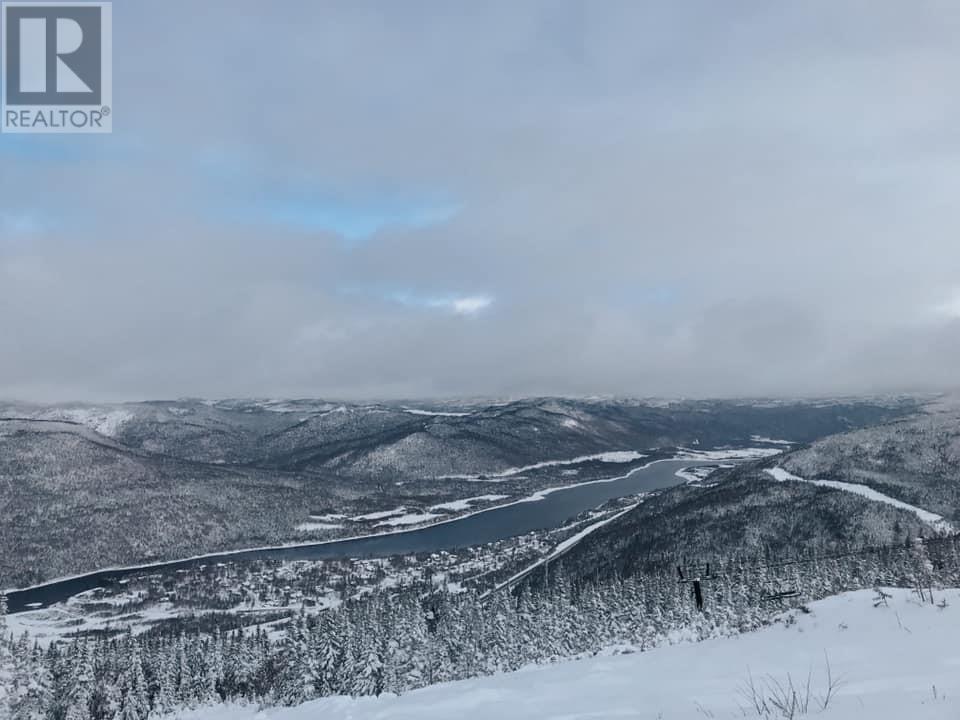 17 Harvey Wight Crescent Property Photo 3