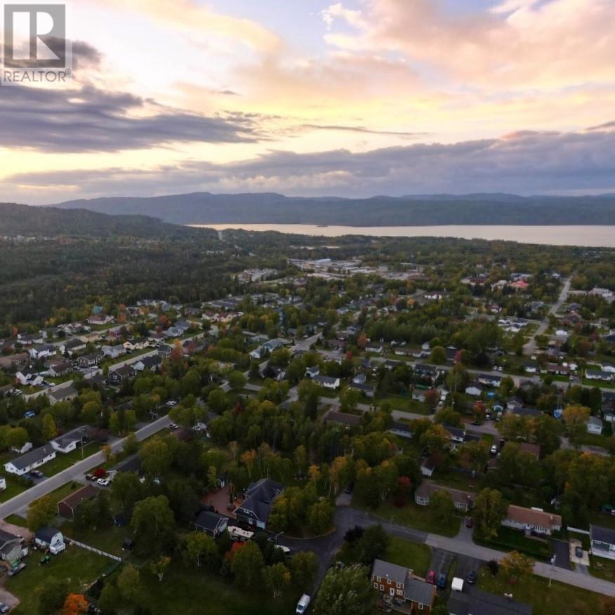 11 Harvey Wight Crescent Property Photo 1