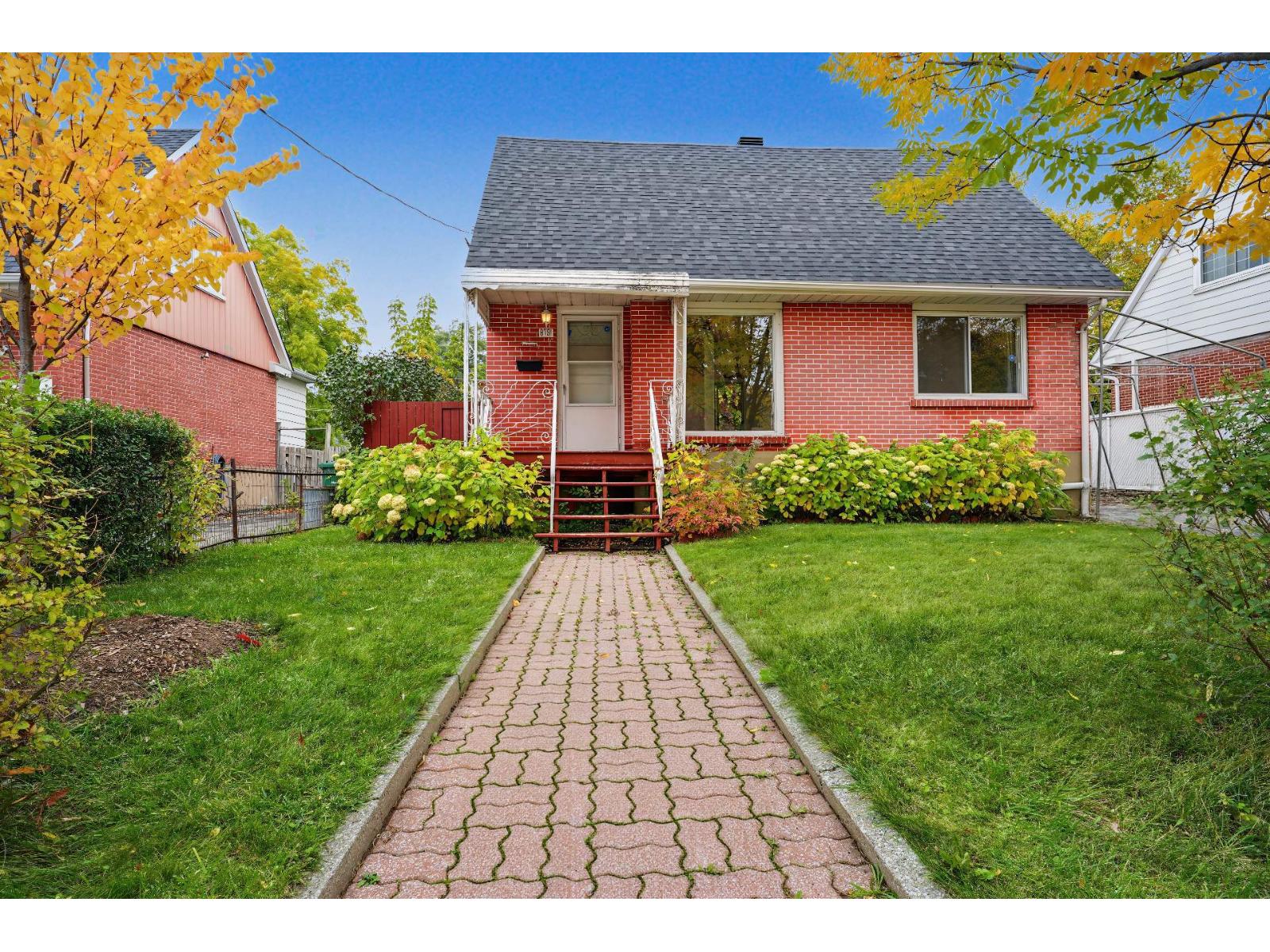 8791 23e Avenue Property Photo 1