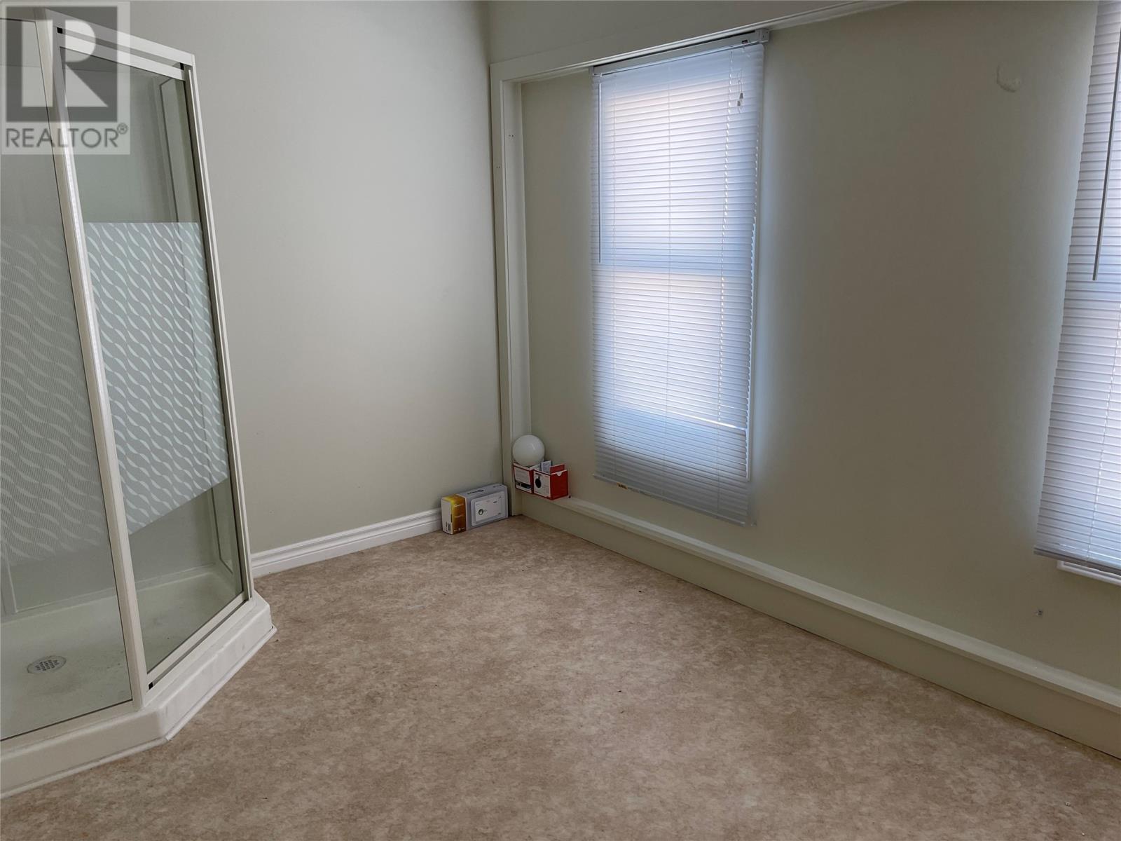 17 Bond Street Property Photo 8