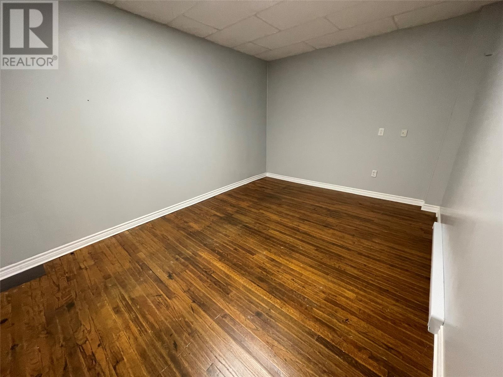 17 Bond Street Property Photo 10