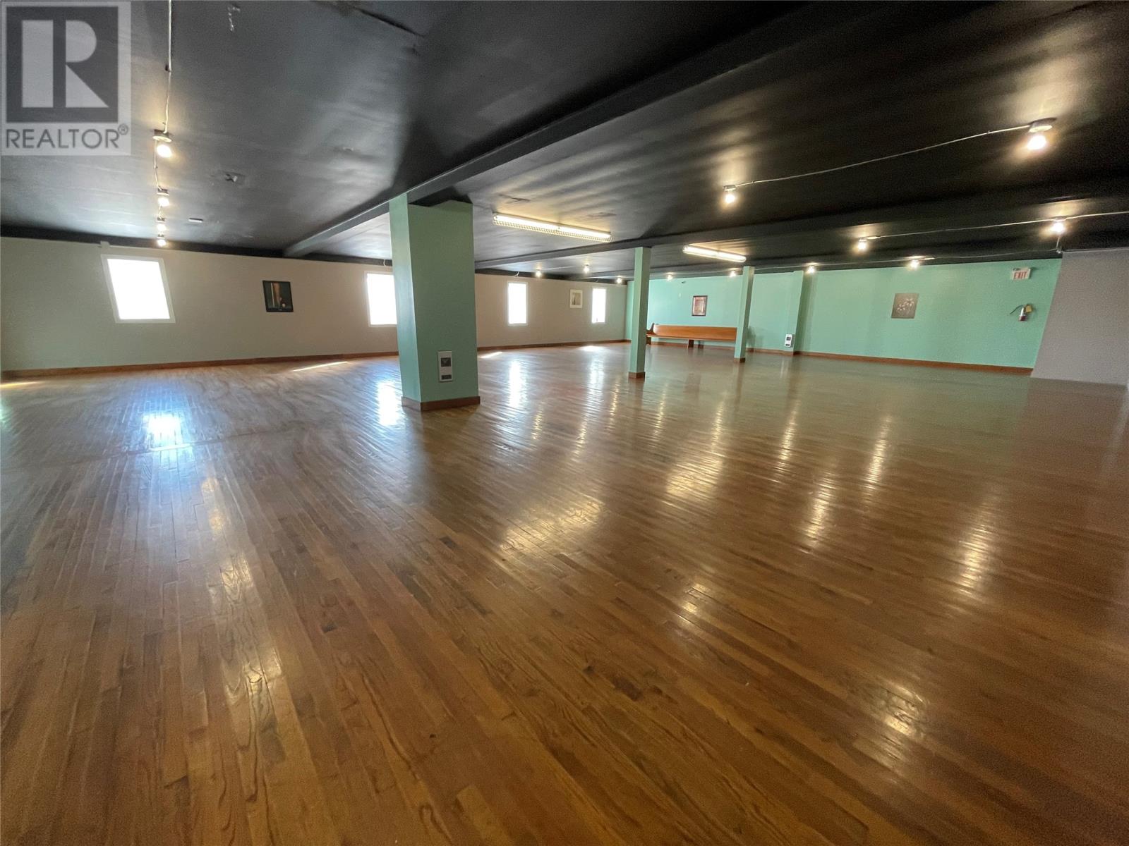 17 Bond Street Property Photo 14