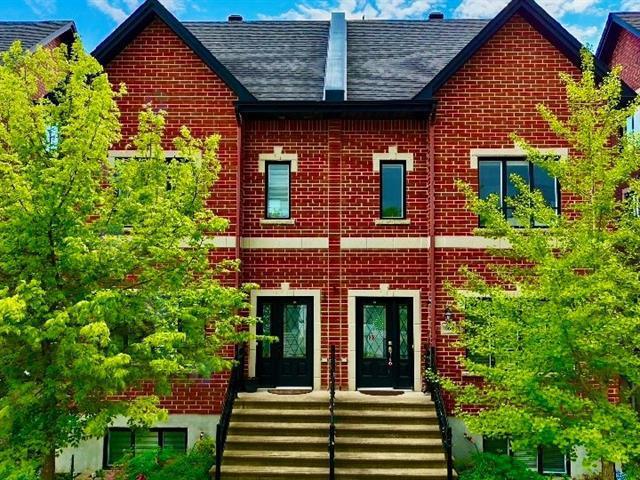1868 Rue Du Bois-des-caryers Property Photo 1