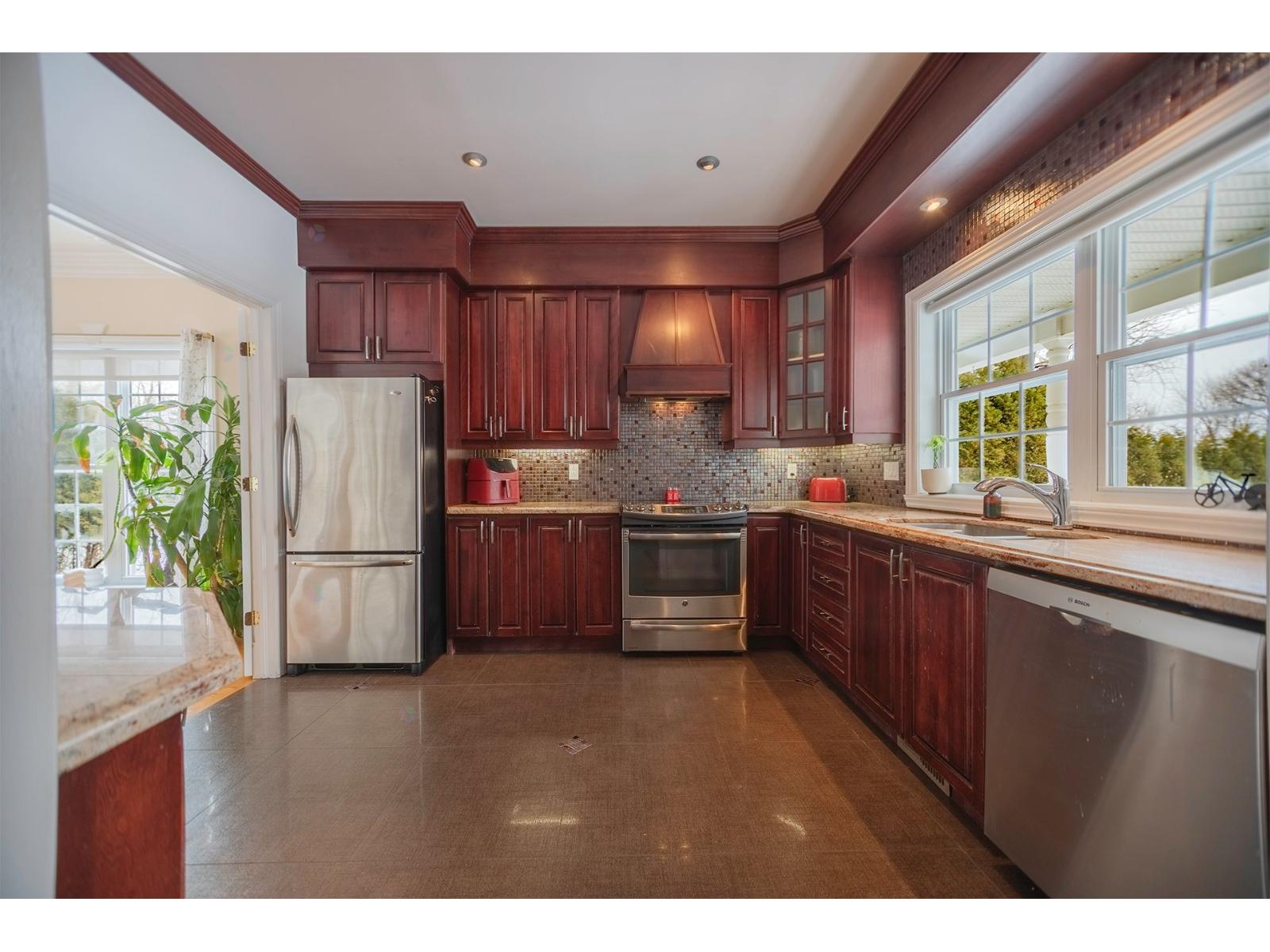 8441 Route Marie-victorin Property Photo 11