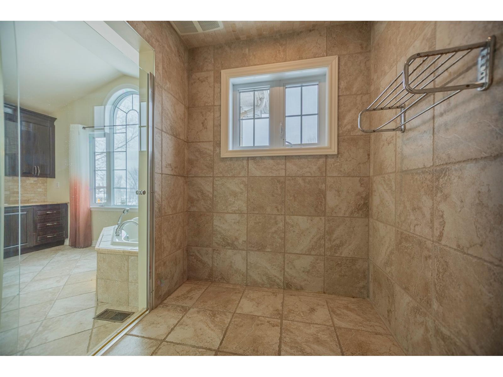 8441 Route Marie-victorin Property Photo 27