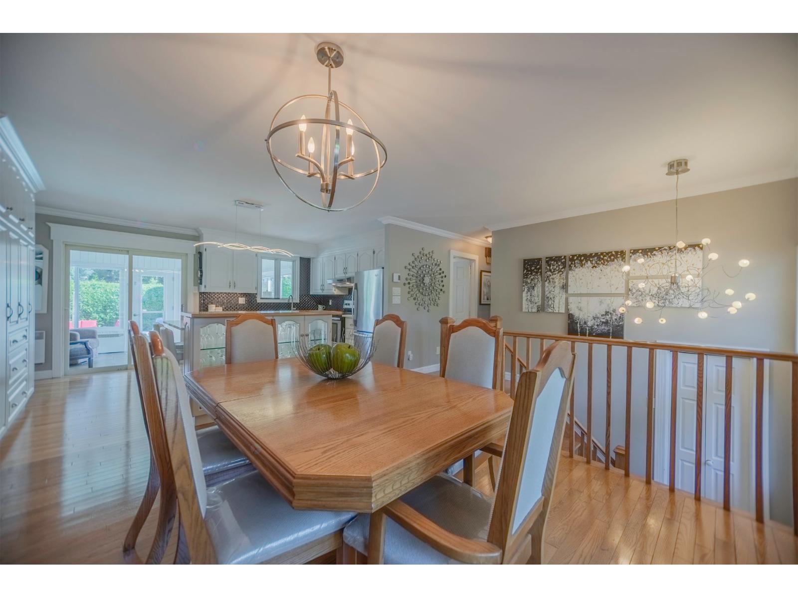 35 Rue Huard Property Photo 8