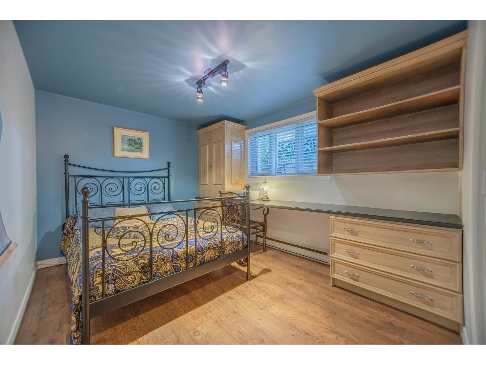 35 Rue Huard Property Photo 26