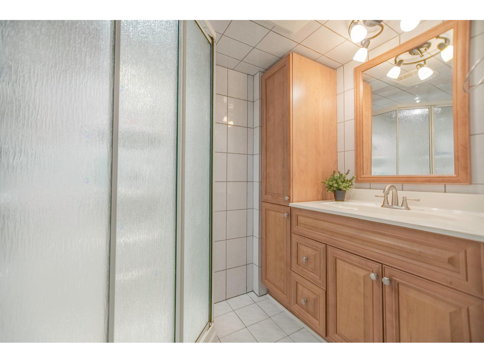 35 Rue Huard Property Photo 29