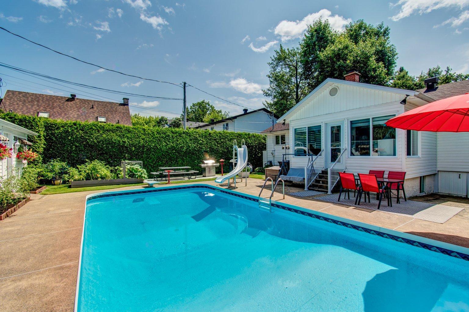 35 Rue Huard Property Photo 36