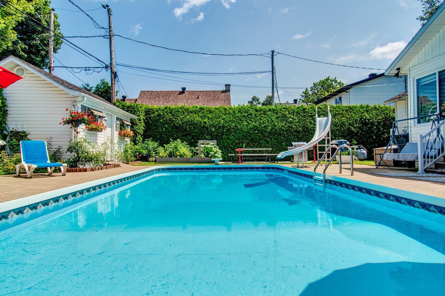 35 Rue Huard Property Photo 37
