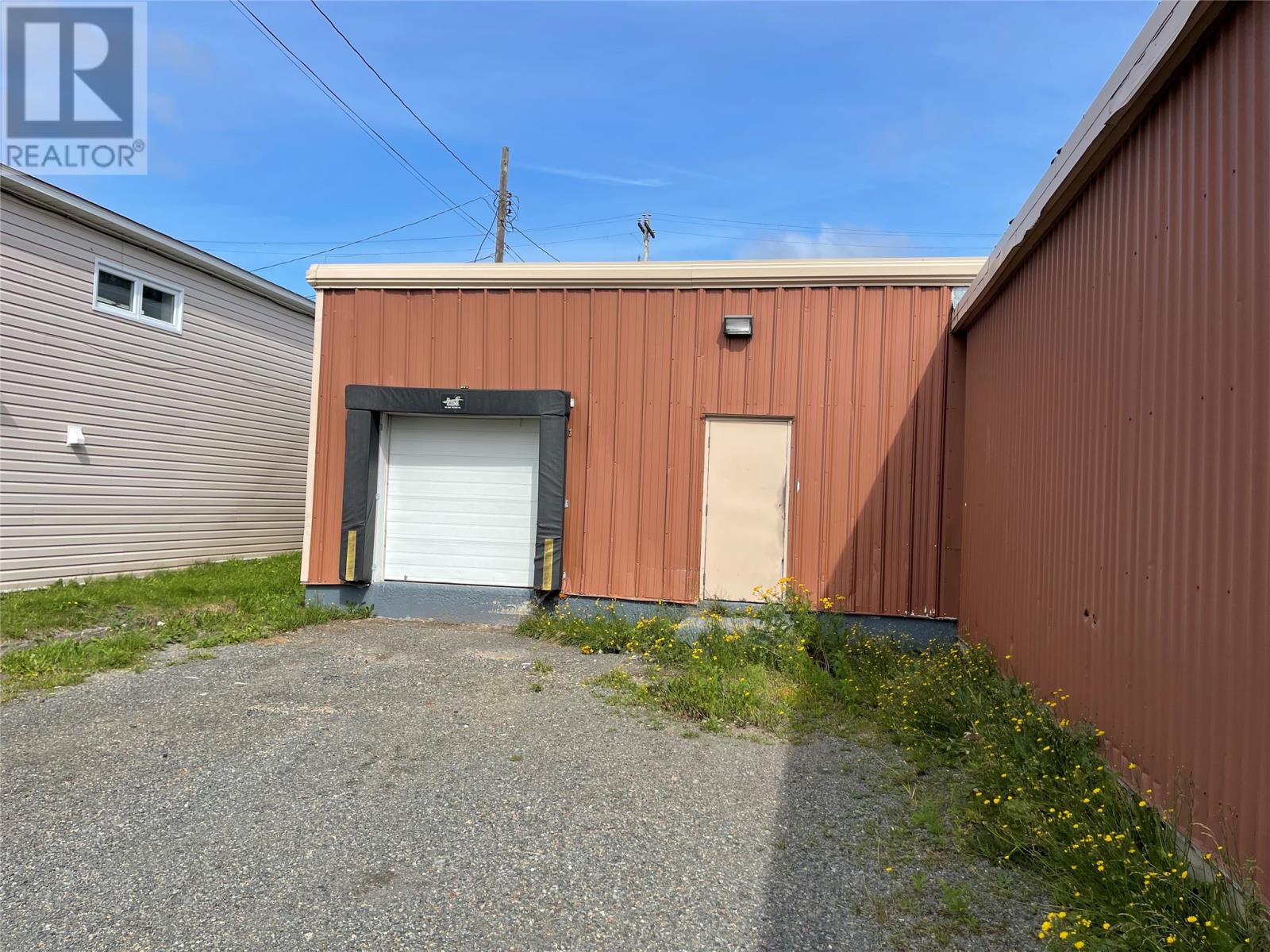 112 Main Street Property Photo 2