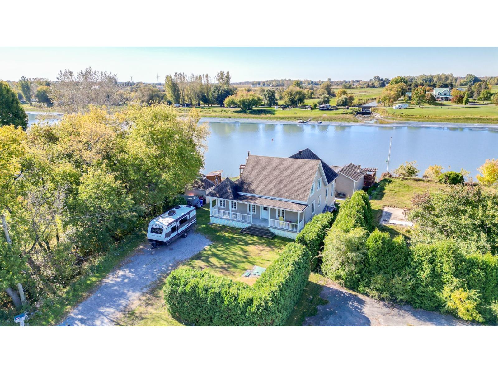 201 Rg Du Grand-chenal Photo de la propriété 1