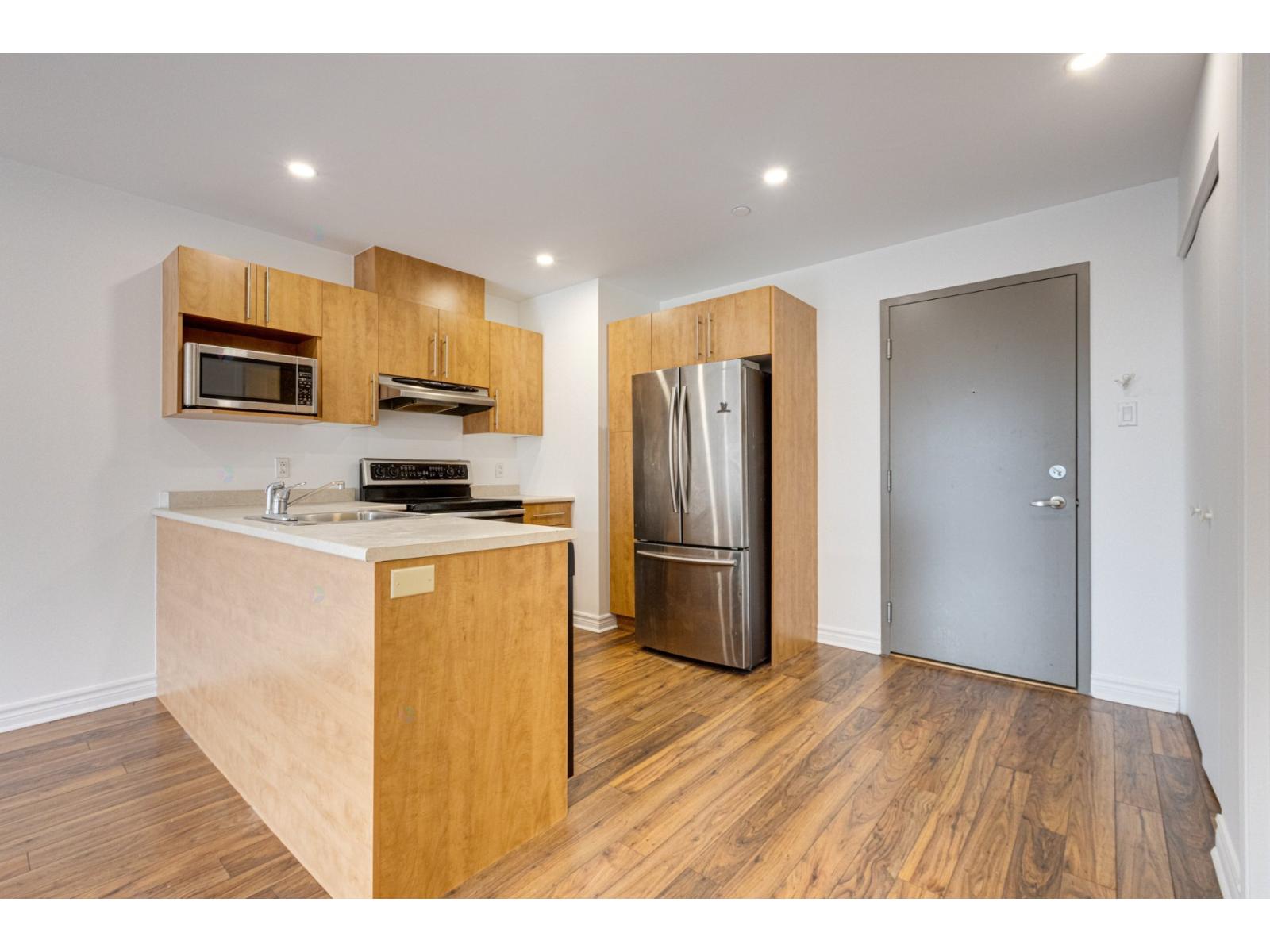 1920 Boul. Du Souvenir, #610 Property Photo 5