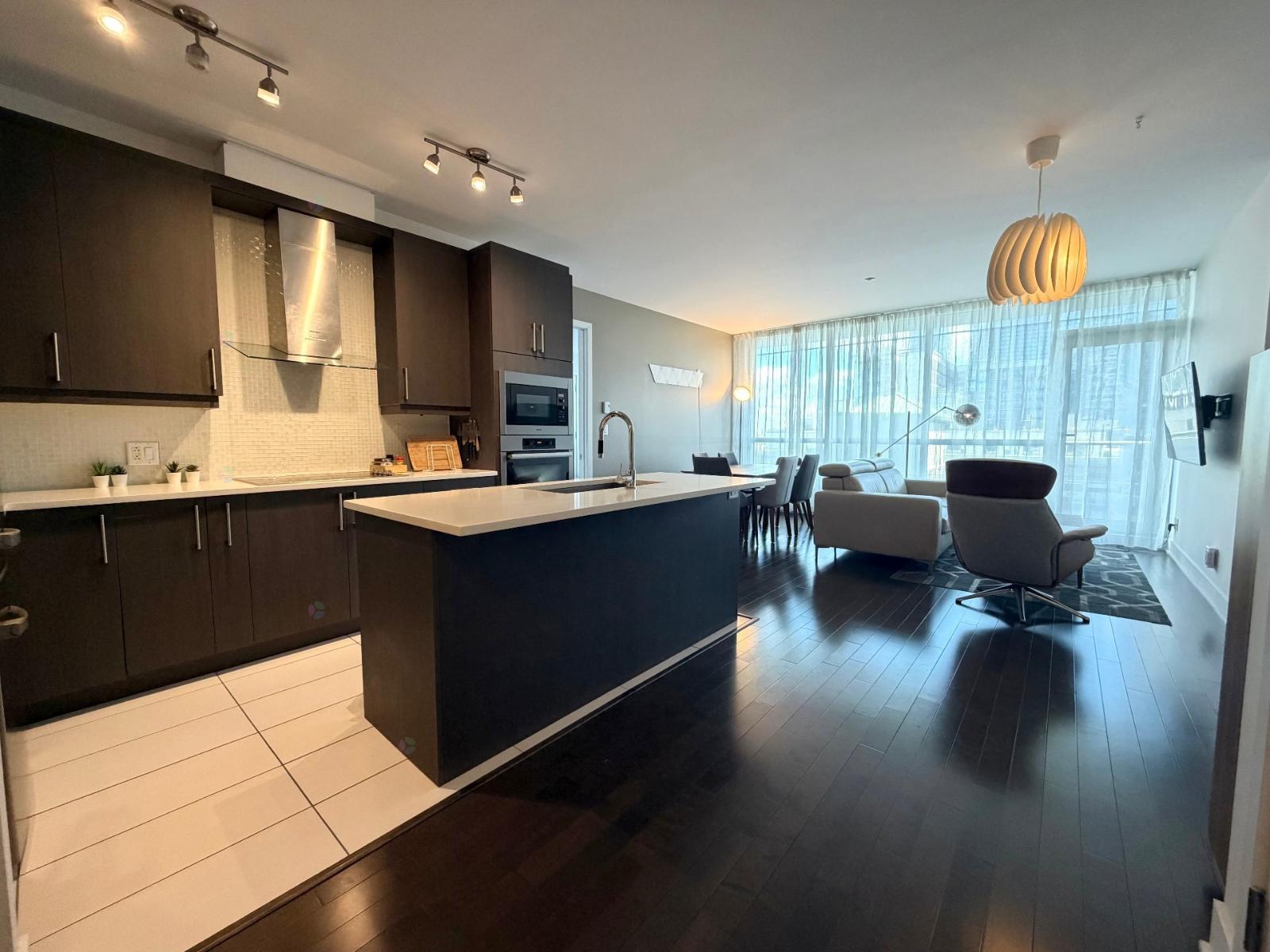 1225 Boul. Robert-bourassa, #1107 Property Photo 7
