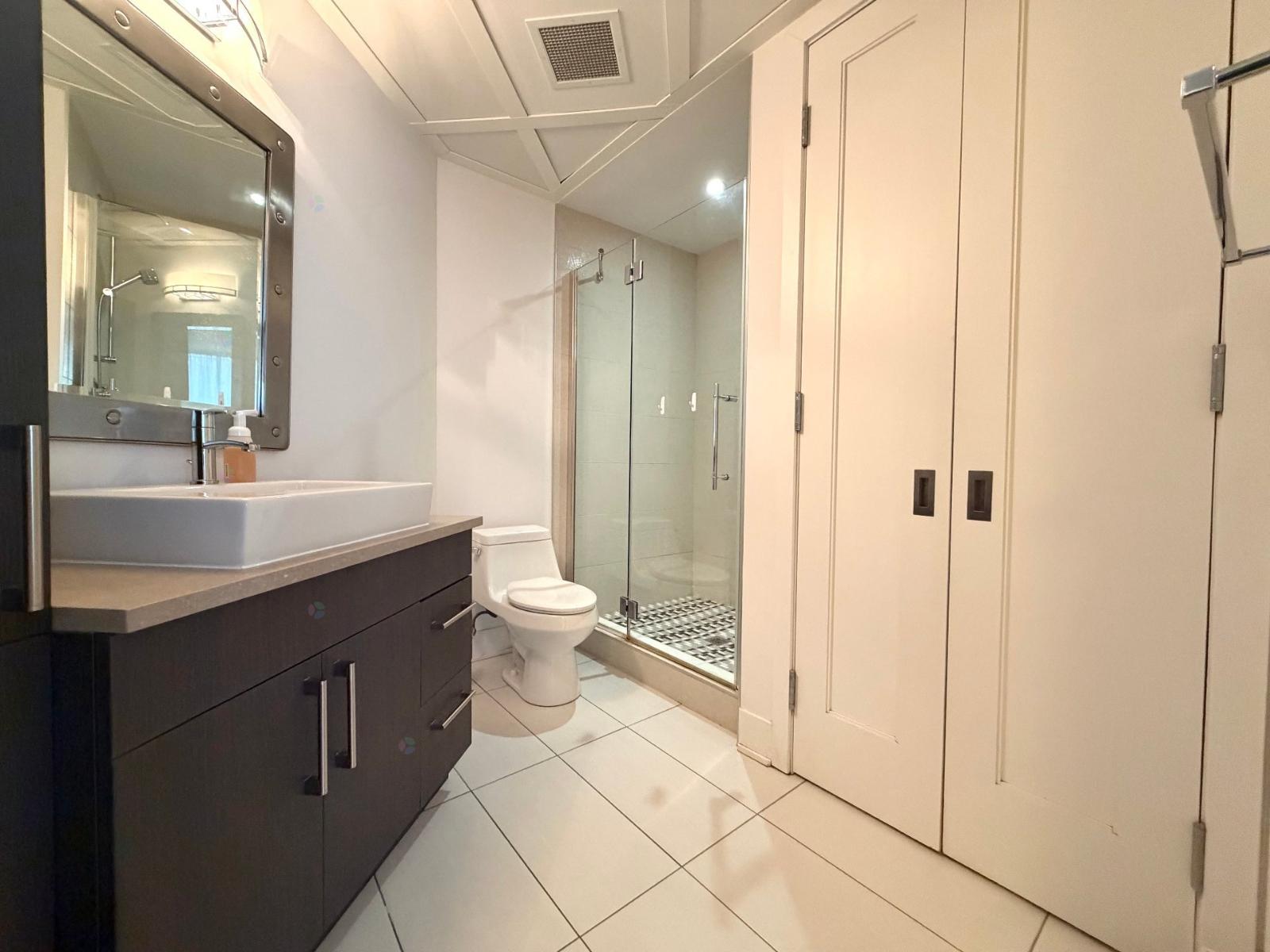 1225 Boul. Robert-bourassa, #1107 Property Photo 11