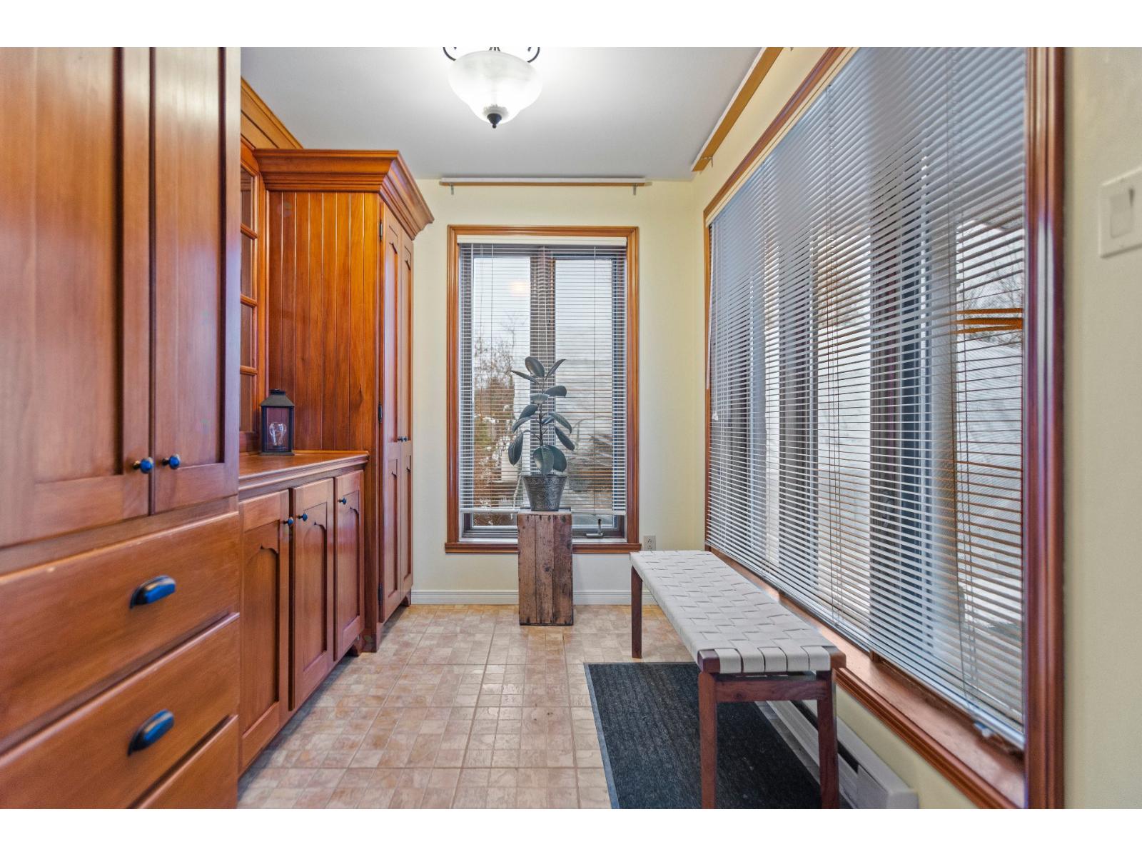 1227 Mtée St-robert Property Photo 12