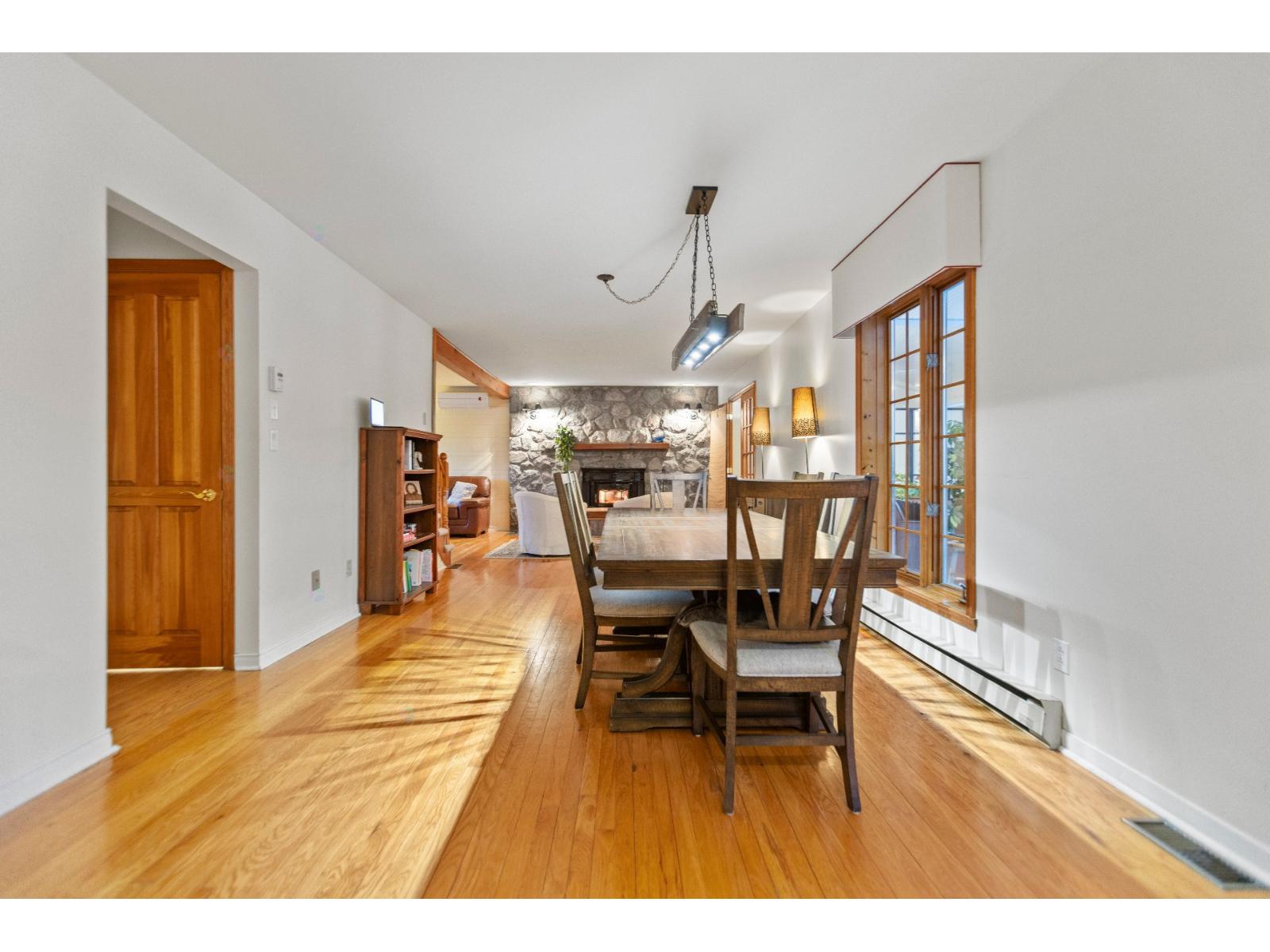 1227 Mtée St-robert Property Photo 17