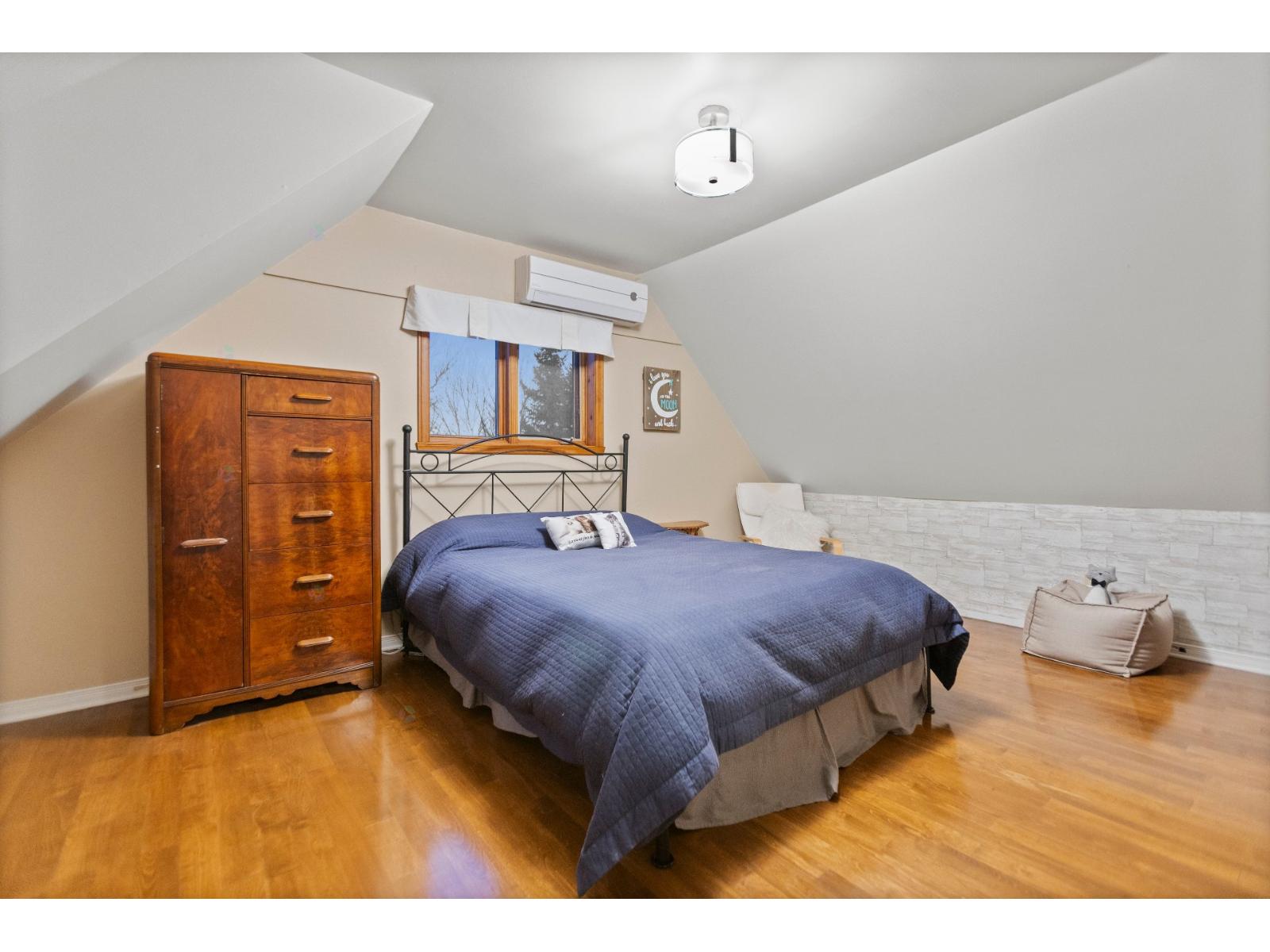 1227 Mtée St-robert Property Photo 38