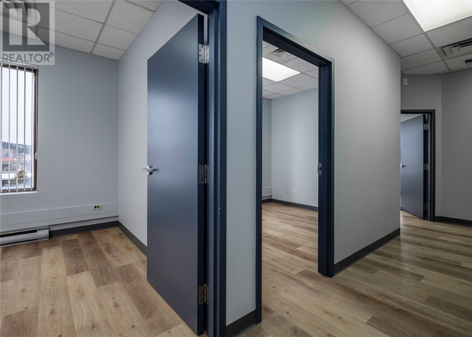 136 Crosbie Road Unit#suite 304 Property Photo 15
