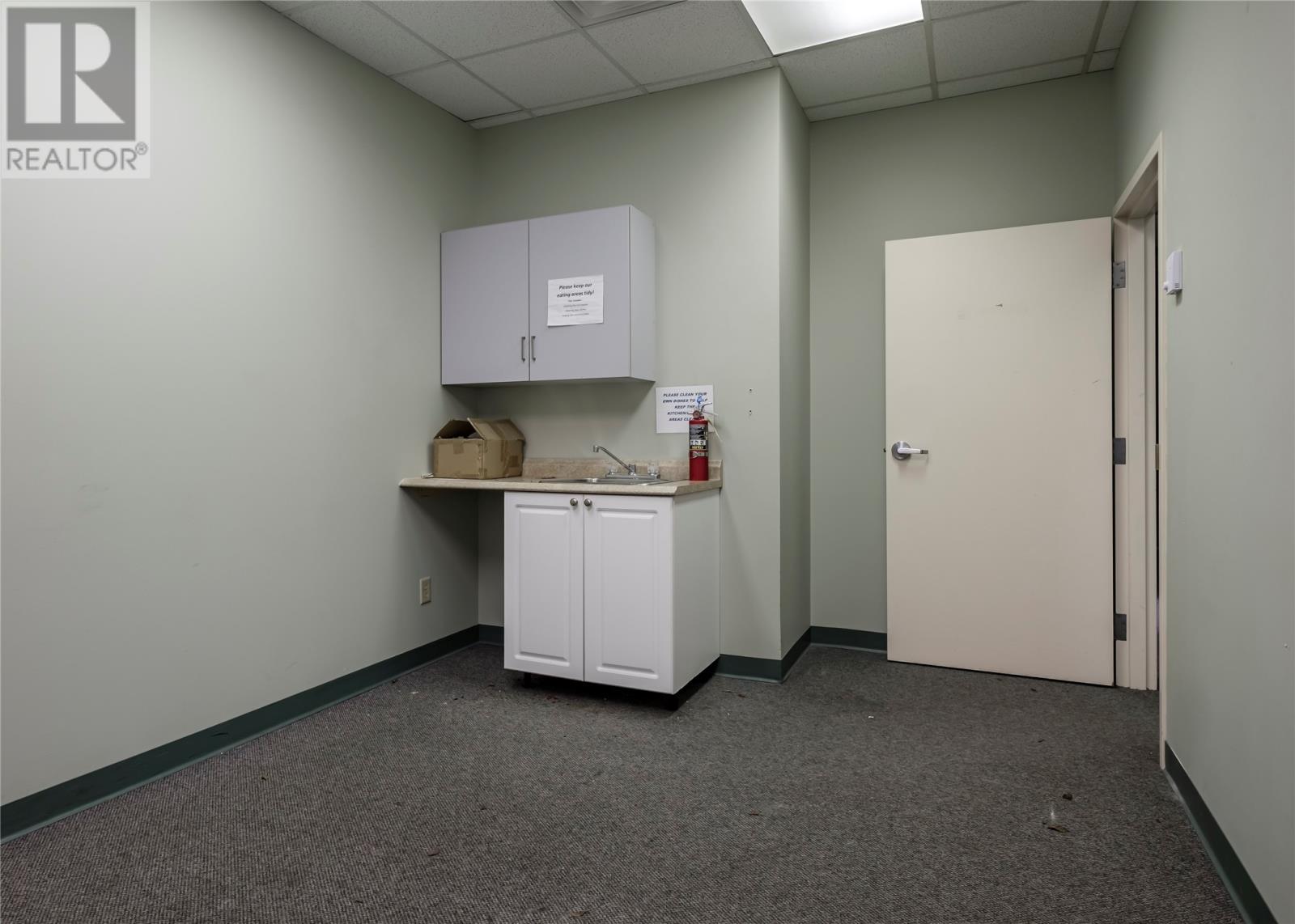 136 Crosbie Road Unit#suite 304 Property Photo 33