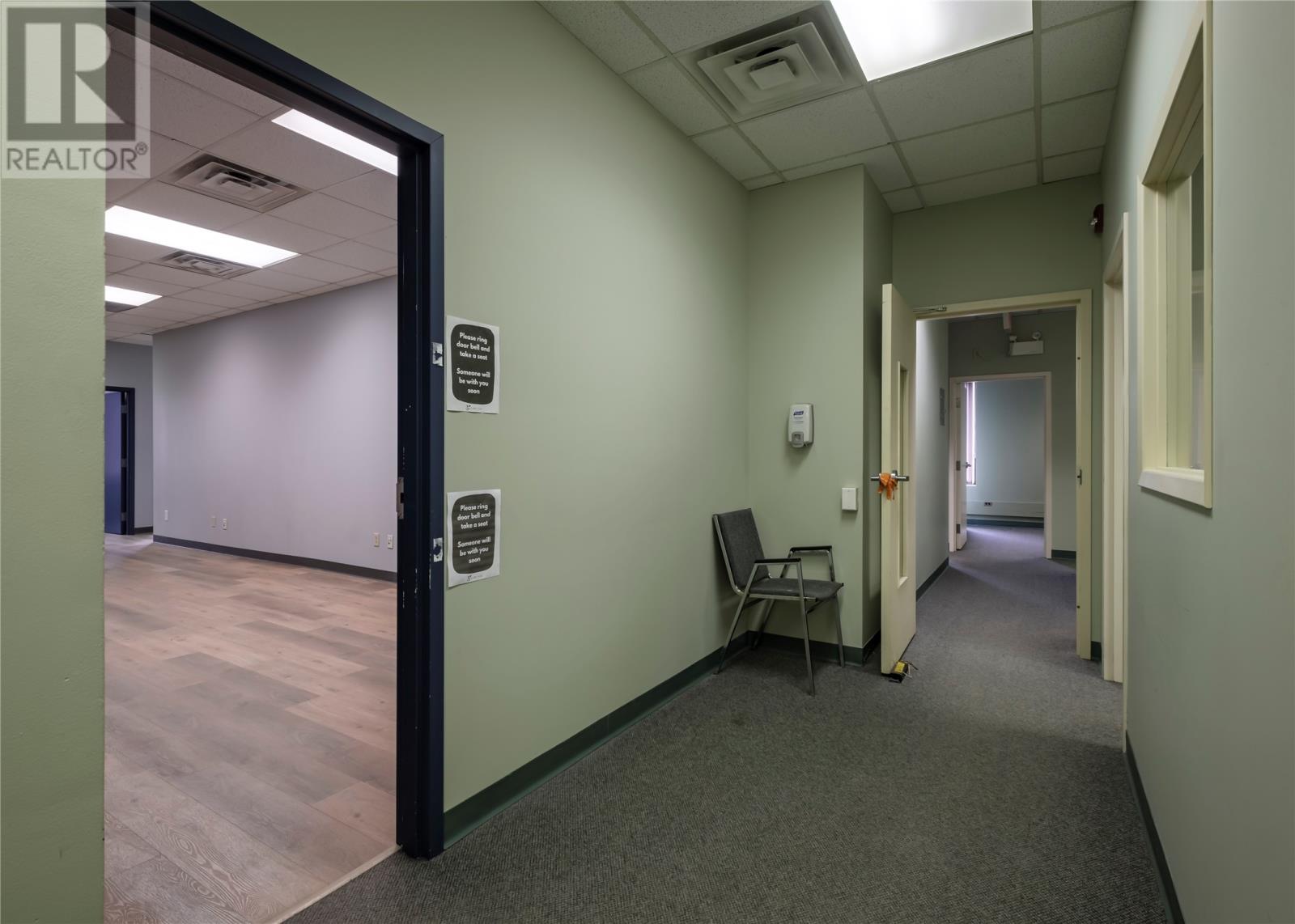 136 Crosbie Road Unit#suite 301 Property Photo 14