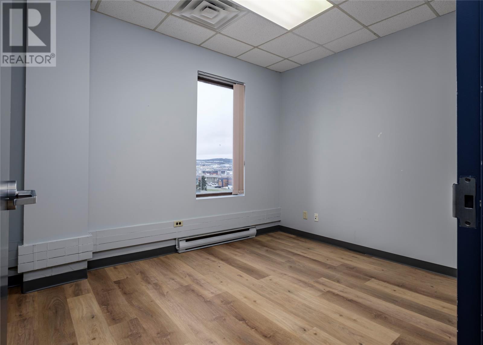 136 Crosbie Road Unit#suite 301 Property Photo 20